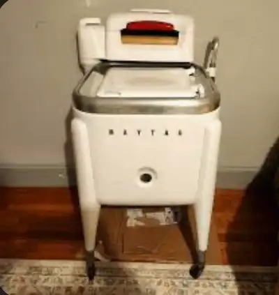 Looking for a fully functioning wringer washer. Must be electric not gas powered or hand crank. Pref...