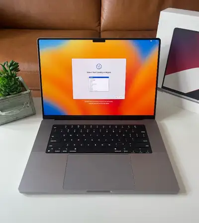 MacBook Pro (16-inch, 2021) (M1 Pro, 16GB, 512GB)