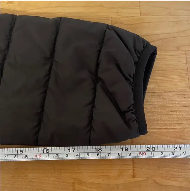 North Face Jacket in Women's - Tops & Outerwear in Edmonton - Image 5