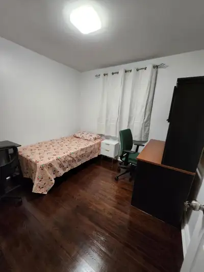 A Furnished room on main floor for rent in Scarborough