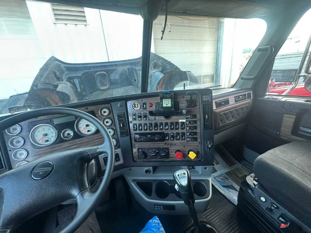 2018 Frieghtliner Coronado 122SSD in Cars & Trucks in Mississauga / Peel Region - Image 4