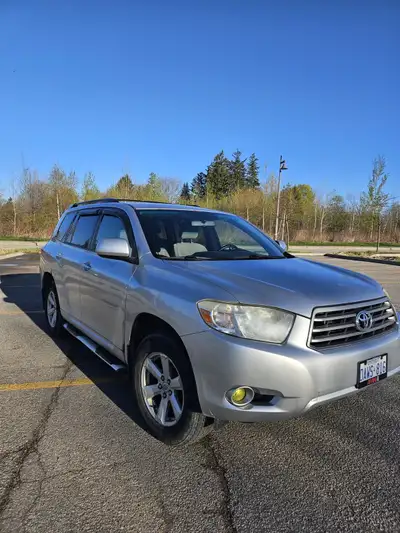 2008 Toyota Highlander AS-IS Mileage: 216,760 Well maintained, services done on time New breaking pa...