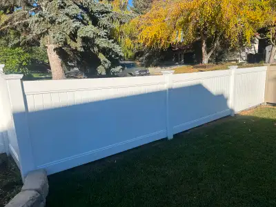 Vinyl Fencing - White - Three 8’ by 4’ Sections, View more