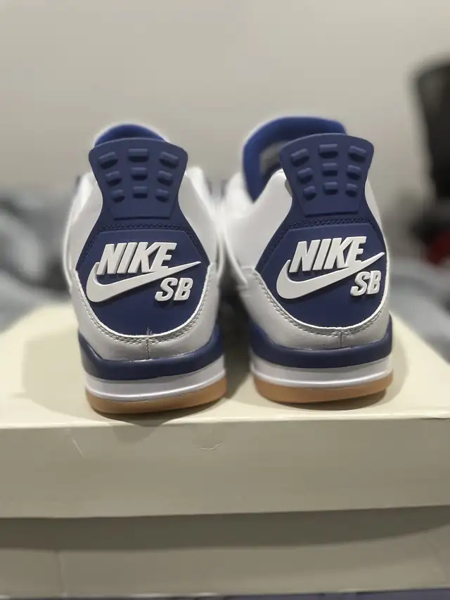 Jordan 4 SB Navy in Men's Shoes in Calgary - Image 5