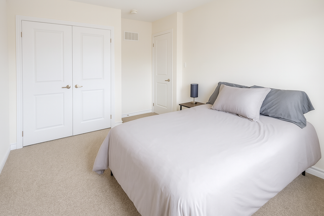 Comfy 2BR Townhome—Mins to Innisfil Beach Park & Friday Harbour! in Ontario in Canada - Image 8