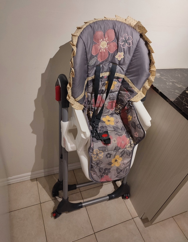 Adjustable Baby Trend High Chair  in Feeding & High Chairs in City of Toronto - Image 3