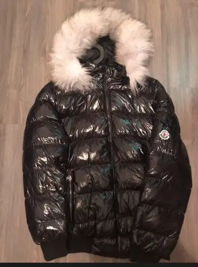 Moncler Medium homme, View more