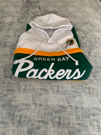Men’s Ex Large Green Bay Packers hoodie. Brand New. Never worn., View more