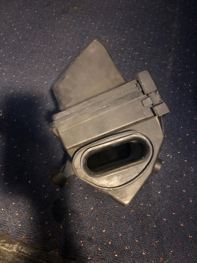 BMW e36 stock air intake box in Engine & Engine Parts in Mississauga / Peel Region - Image 3