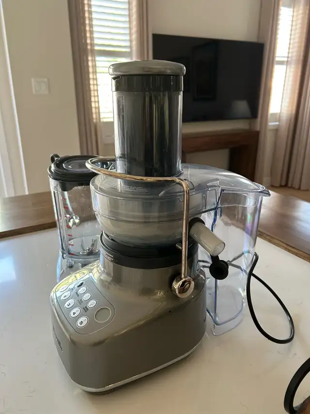 Juicer/Blender in Processors, Blenders & Juicers in Ottawa - Image 3