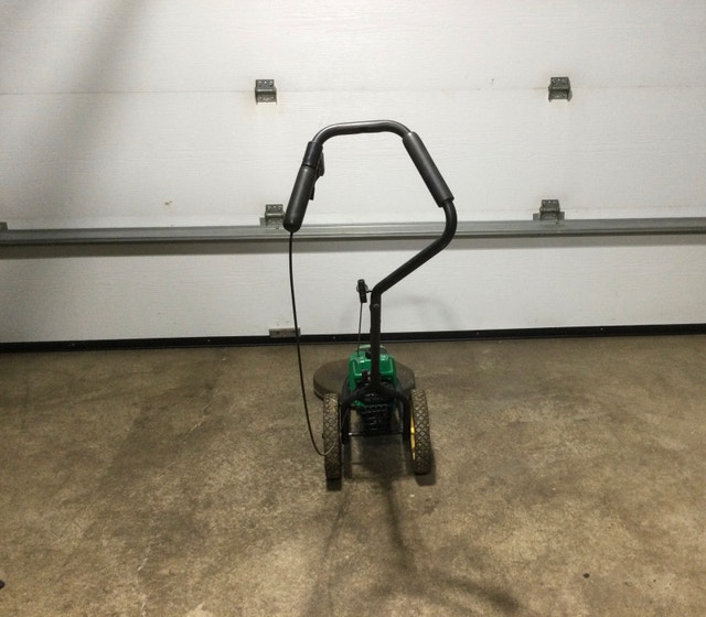 WEED EATER WT3100. Wheeler trimmer. Débroussailleuse Tondeuses et