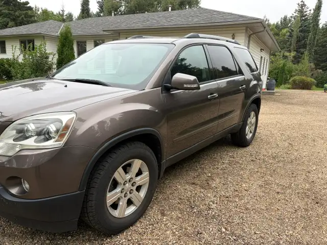 2011 GMC Acadia SLE