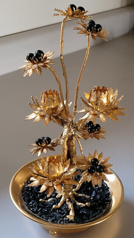 Vintage Gold Plant Hollywood Regency/Gold Plated Plant Flowers in Arts & Collectibles in Oshawa / Durham Region - Image 2