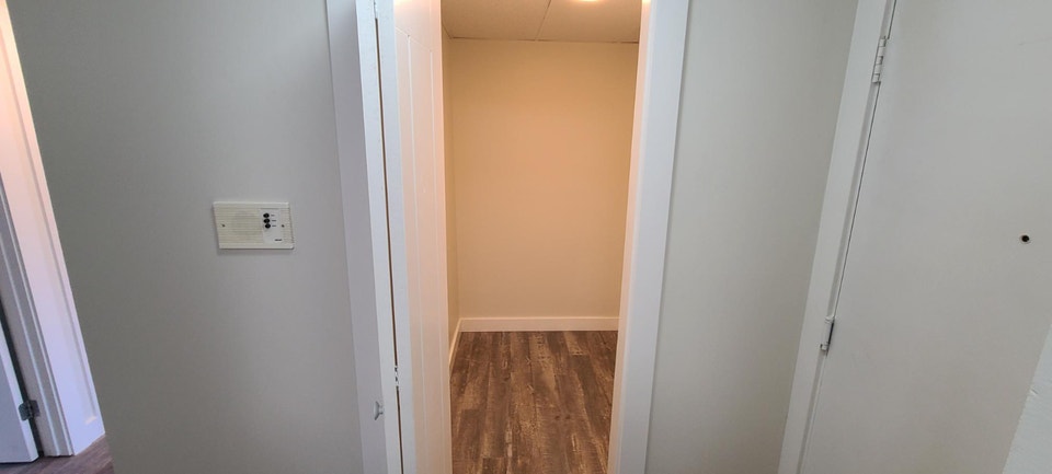 ✨ Renovated 2-Bedroom Suite 5