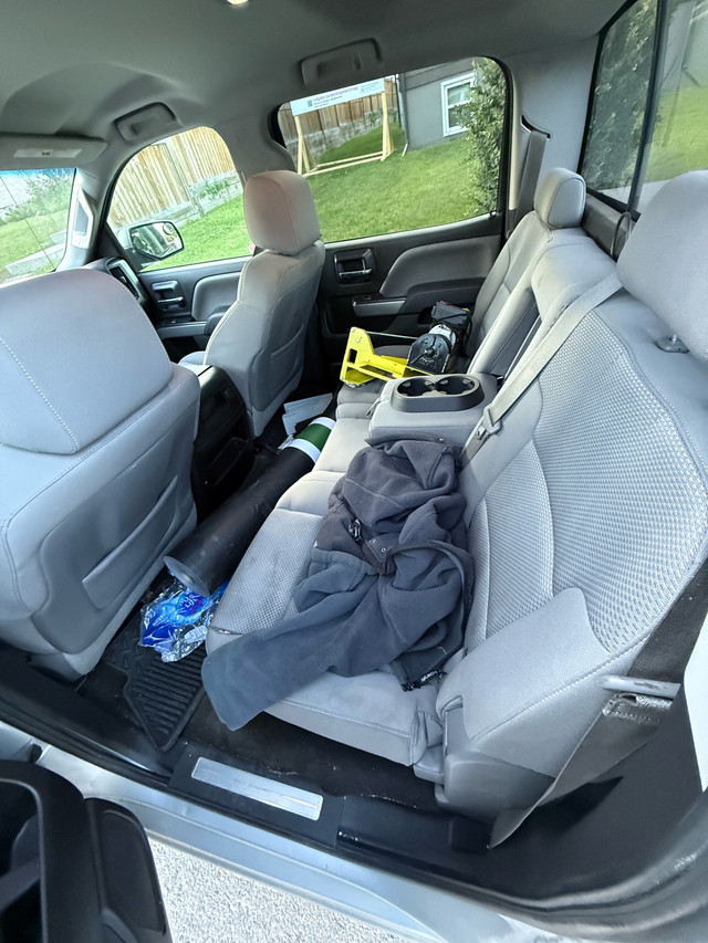 chevrolet silverado 1500 in Cars & Trucks in Calgary - Image 4