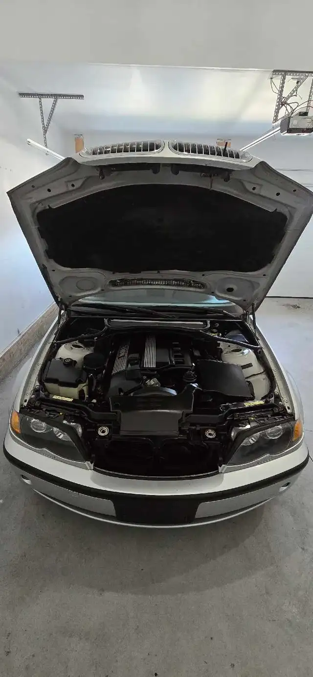 2002 BMW 325xi 513080874364446728