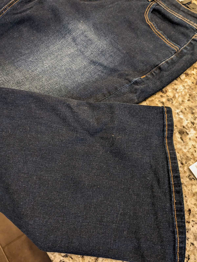 Plus size -Brand new jeans  dans Femmes - Pantalons et shorts  à London - Image 4