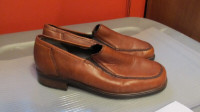 RIEKER women's leather shoes size 39.