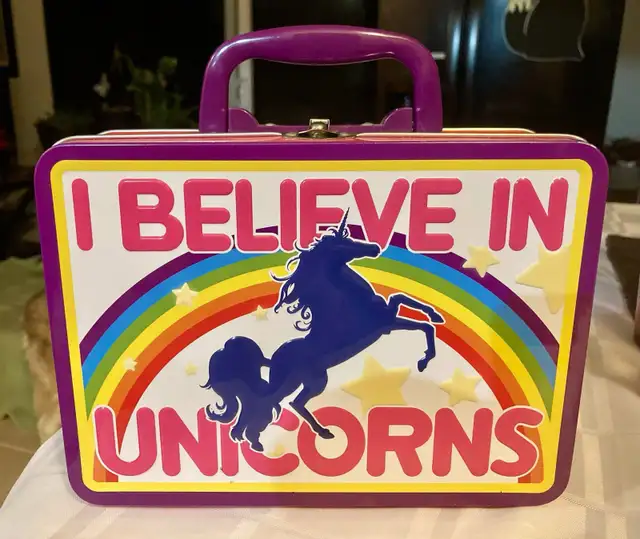 unicorn lunch box & magnets 
