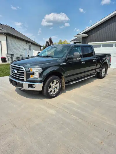 Pristine Ford F150 XLT SuperCrew 4X4! Colour - Guard Green Private Sale - No GST! -Low Mileage - 163...