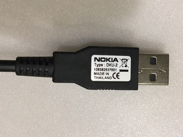 Cable de donnees USB / Data Cable NOKIA DKU-2 Pour cellulaire dans Accessoires pour cellulaires  à Laval/Rive Nord - Image 2