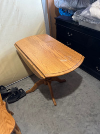 Round Oak Table 4 Chairs