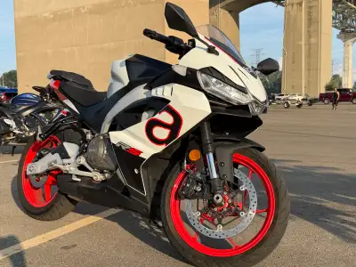 2026 Aprilia RS 457 – 10,000 km – Extended Warranty Selling my 2026 Aprilia RS 457 in excellent cond...