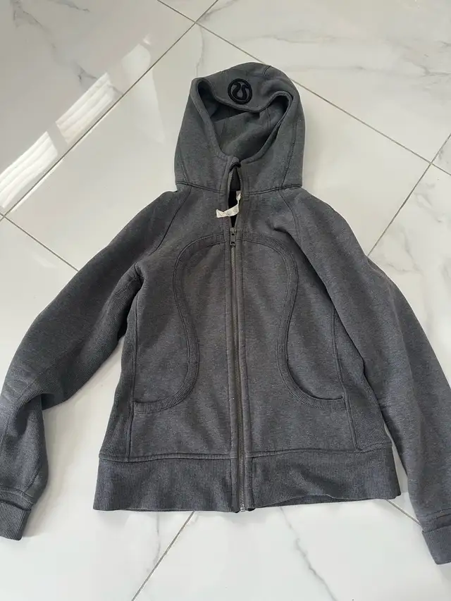 Lululemon Scuba Hoodie in Women's - Tops & Outerwear in Hamilton - Image 2