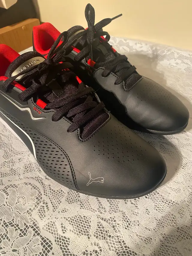 PUMA Scuderia Ferrari Drift Cat Mens Shoes Sz 11 (Like New in Men's Shoes in Hamilton - Image 4