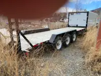 Car Hauler Tri-axle trailer