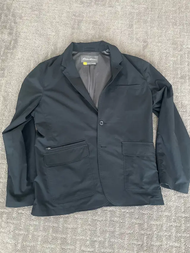Eddie Bauer blazer jacket size 44 men’s  in Men's in Calgary - Image 2