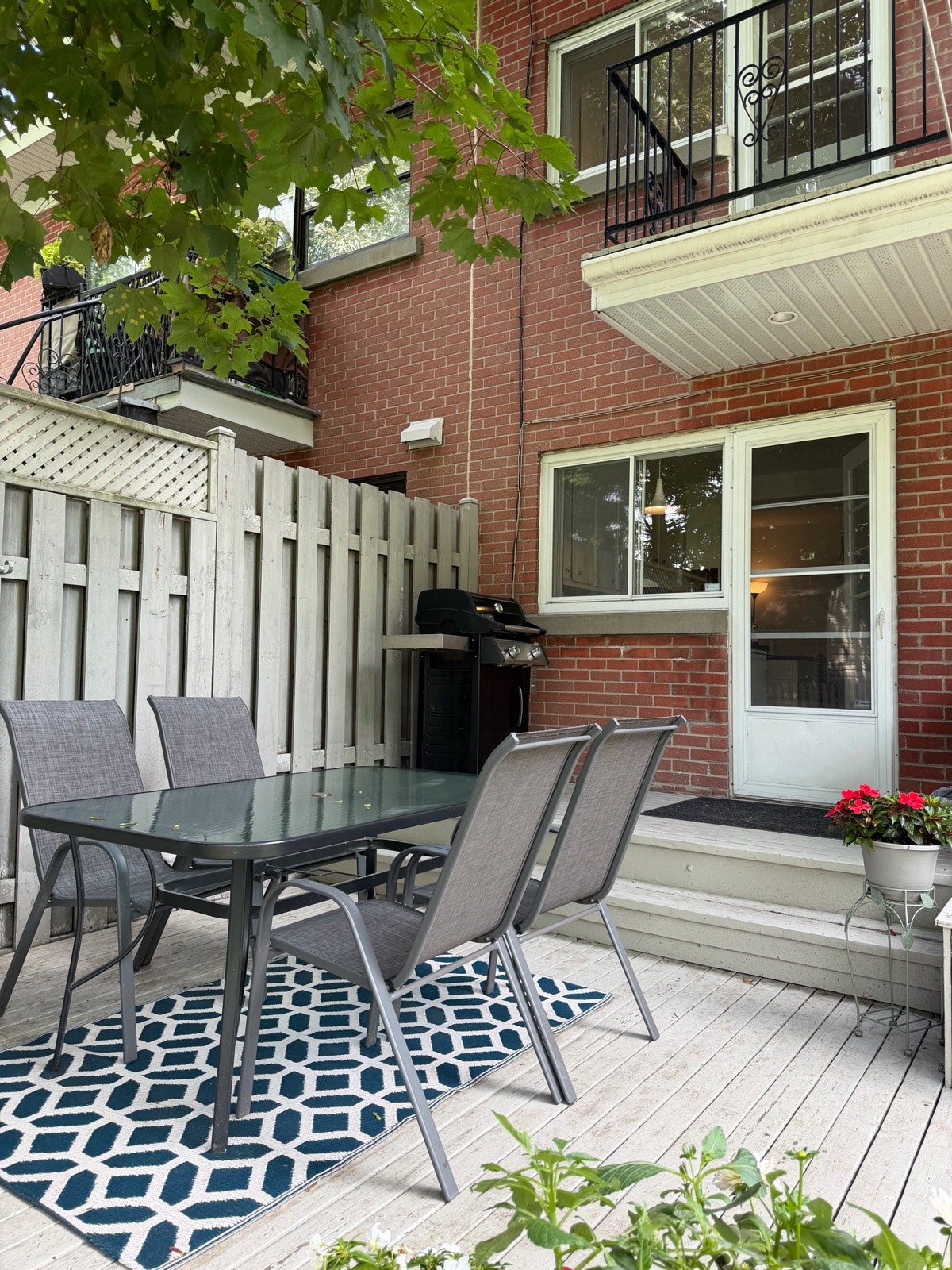 737 Rue d'Iberville — photo 3
