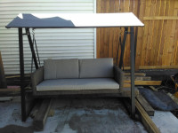 Outdoor/Patio 3-Seater Swing /Canopy & Cushions
