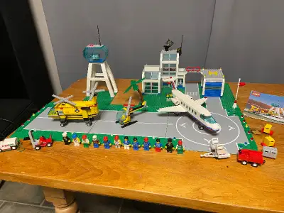 Lego CITY 10159 City Airport, View more