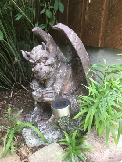 Free Solid cement garden statues for your outdoor spaces. Can stay out all year round. (Note: Dragon...