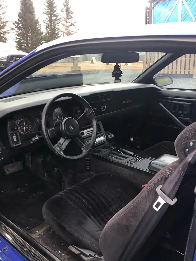 Camaro z28 1983 in Other in Rimouski / Bas-St-Laurent - Image 5