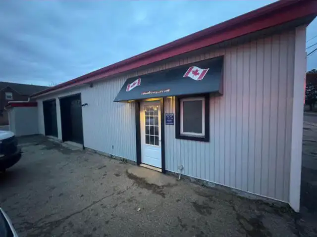 CAR DEALERSHIP OMVIC APPROVED & MECHANIC SHOP