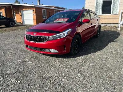 Kia forte 2017 inspecter plater changement d huile vien d etre faite et un link neuf les brake avant...