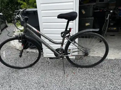 Vélo Nakamura hybride, cadre moyen, View more