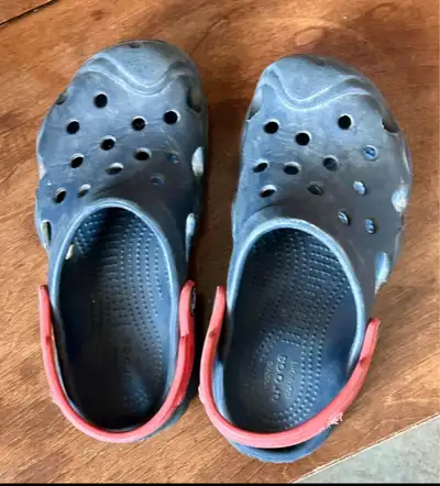 Crocs- size T13 (toddler) great condition, View more
