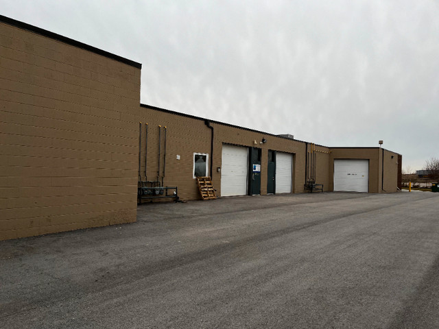 Commercial Industrial Space for Rent - 2,250 sq ft in Commercial & Office Space for Rent in St. Catharines - Image 4