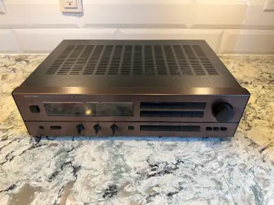 Rotel RX-950AX receiver, View more