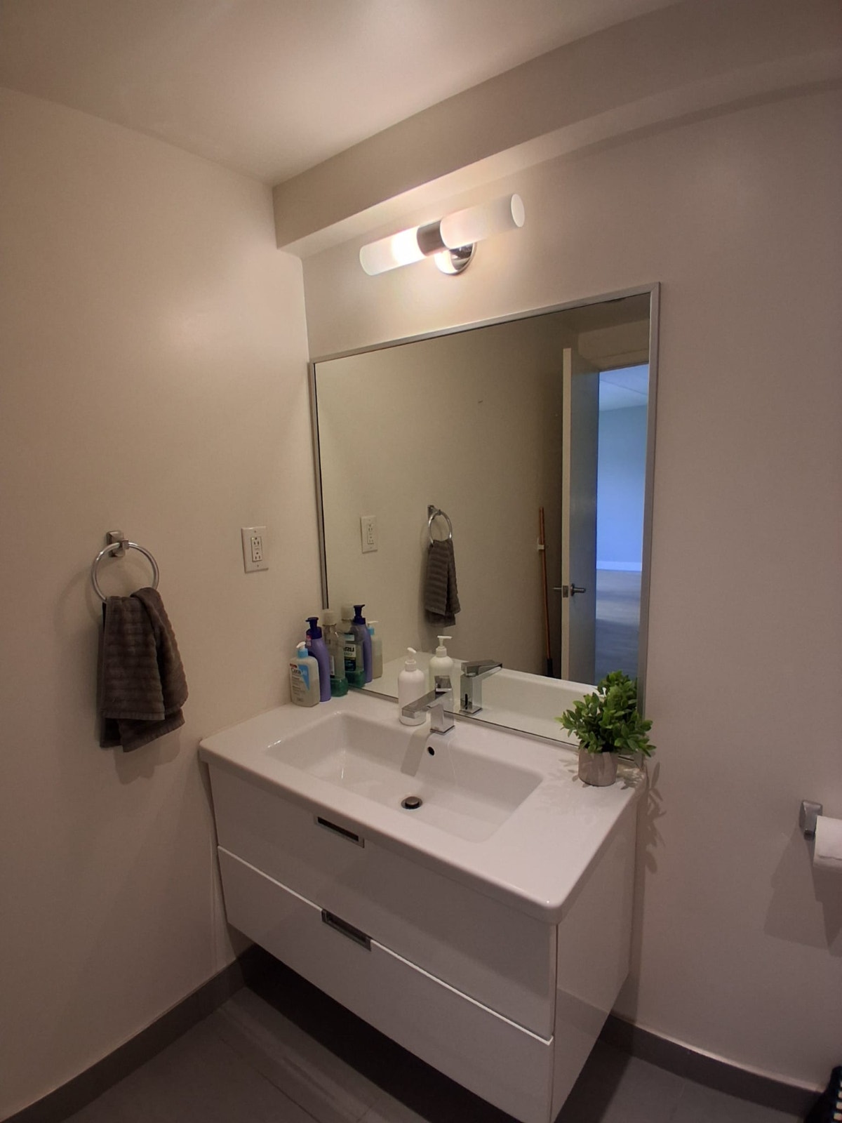 1570 Avenue Filion — photo 3
