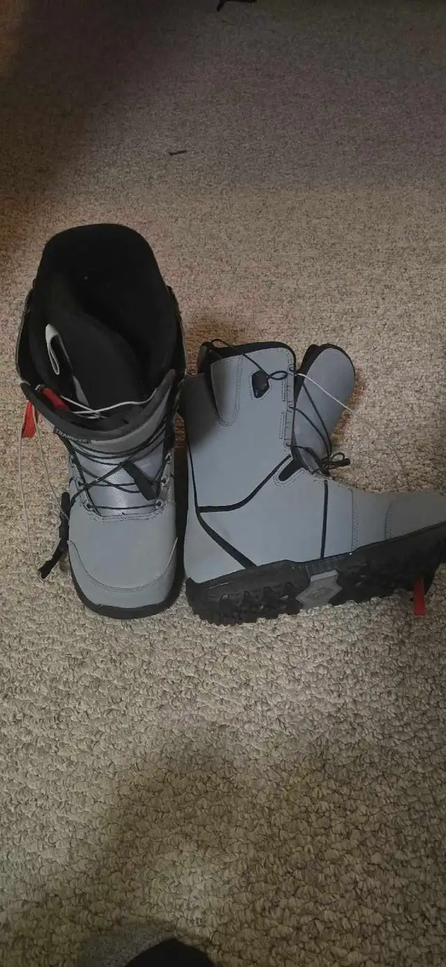 snowboard boots in Snowboard in Grande Prairie - Image 3