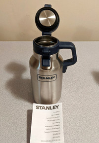 Stanley 32oz Vacuum Insulated Beer Grumbler (½ Growler)