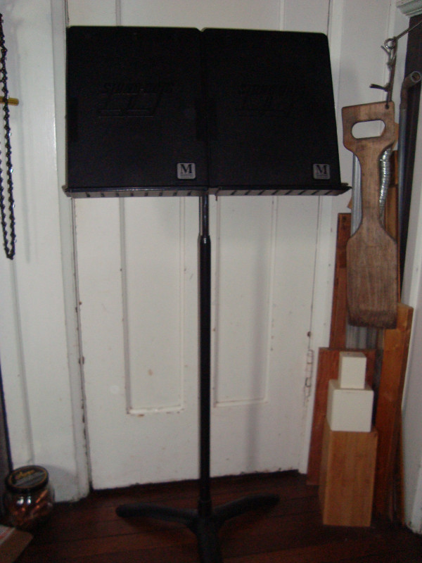 Music stand in Other in Victoria - Image 2