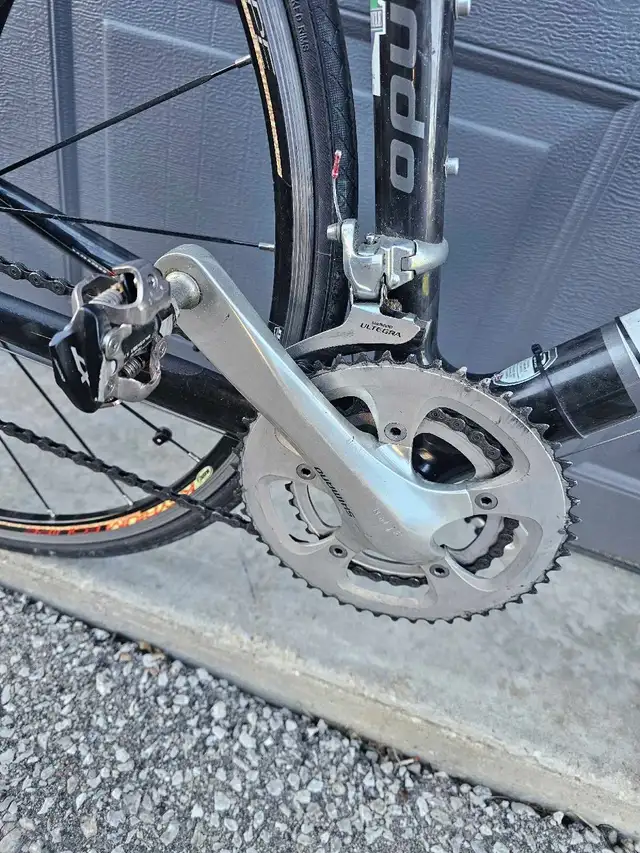 Opus Crescendo carbon fiber road bike  in Road in City of Toronto - Image 6