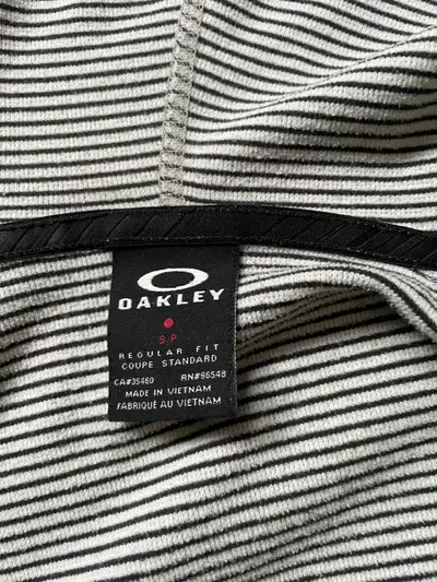 Oakley Hoodie. Size S. Regular fit. Barely worn., View more