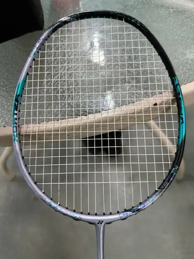 Willing to trade for 100zz 4UG5 or 88D Pro 4UG5 (3rd gen) in mint condition The Yonex Astrox 88S Pro...