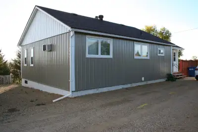 Very nice 2 bedroom//2 bath house in Lafleche with great views. Craftsman kitchen includes fridge, s...